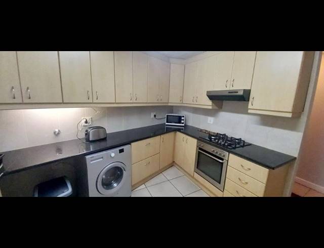2 BEDROOM APARTMENT RENTED IN HUMEWOOD